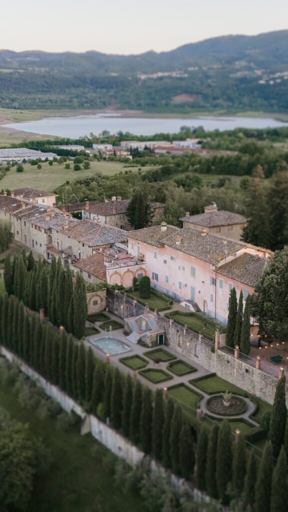Italy wedding photographer Carlos Pintau