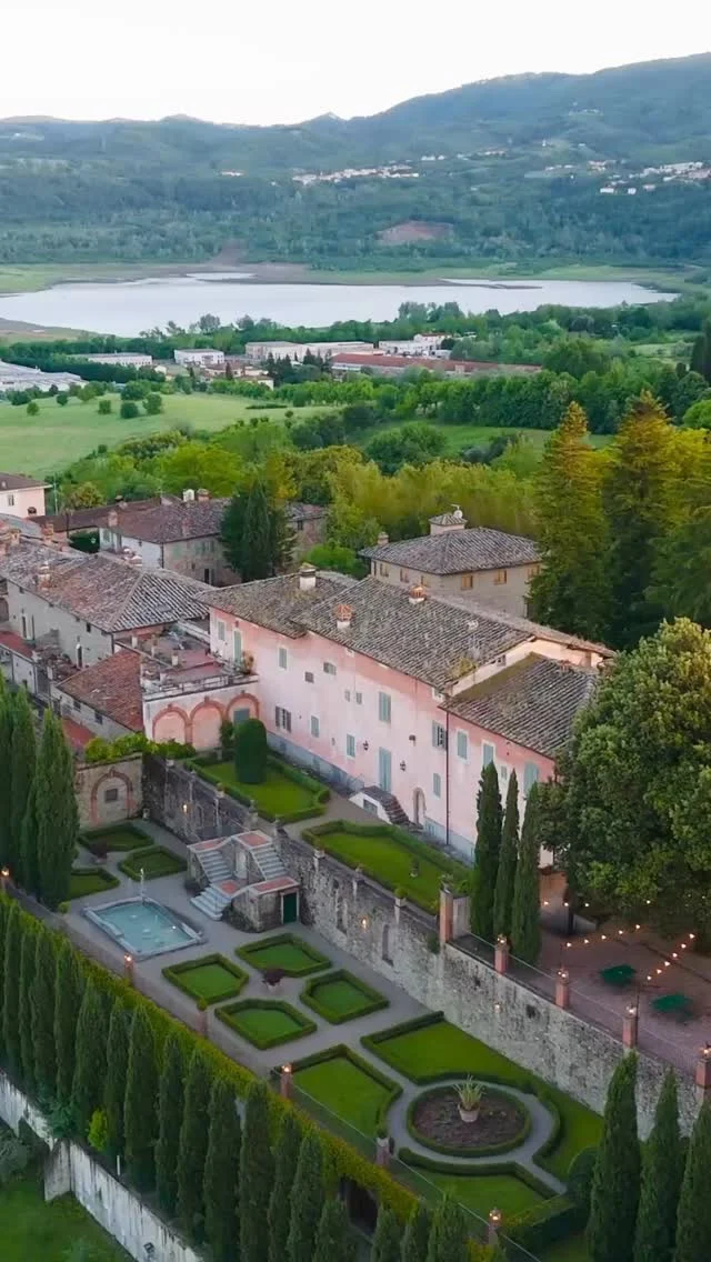 We’re at Villa Barberino on the wedding day, doing a quick survey of potential photo locations. The bride has sent us a long list of photos she wants and moments she doesn’t want to miss. We’ll try to respect the list while maintaining a natural and spontaneous photography style.

#wedding #villabarberino #photography #weddingphotography #weddingplanning #tuscanywedding #vogueitalia #carlospintau #weddingphotoinspiration #italywedding #italianwedding #tuscany #italy